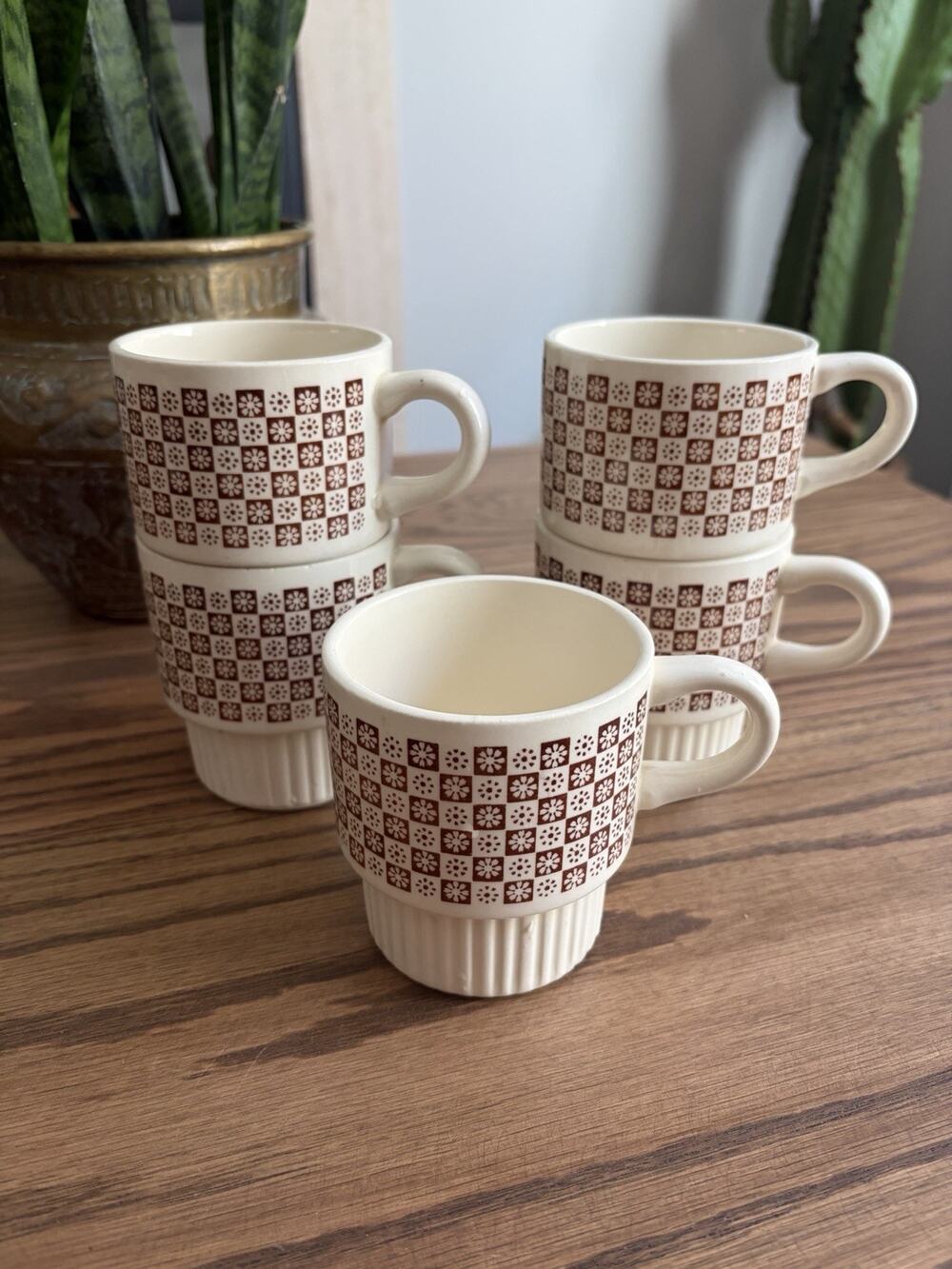 Vintage McCoy Coffee Cups Stackable Mugs Checkered Daisy Made In USA Set Of 5